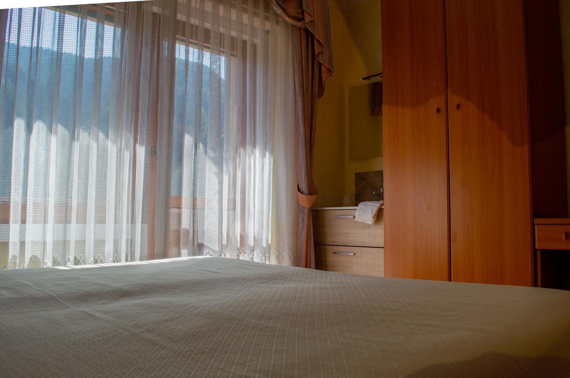 Hotel Serena - Tre Cime Views Auronzo di Cadore Ngoại thất bức ảnh