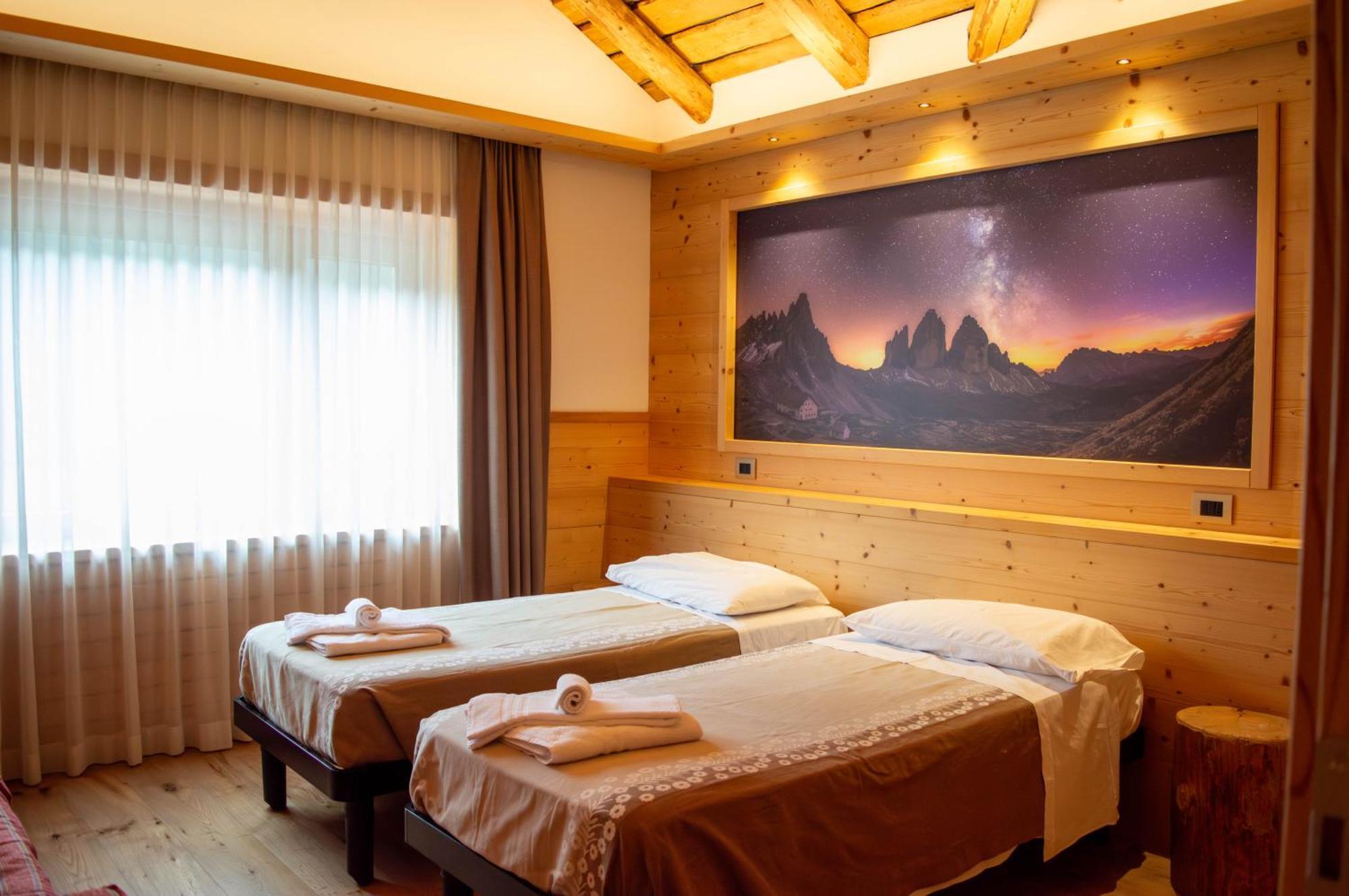 Hotel Serena - Tre Cime Views Auronzo di Cadore Ngoại thất bức ảnh
